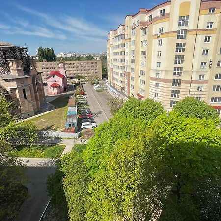 Apartment On Bukovinska Rivne Exterior foto